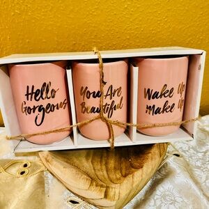 Chic Pink Ceramic makeup brush holders with Inspirational Text